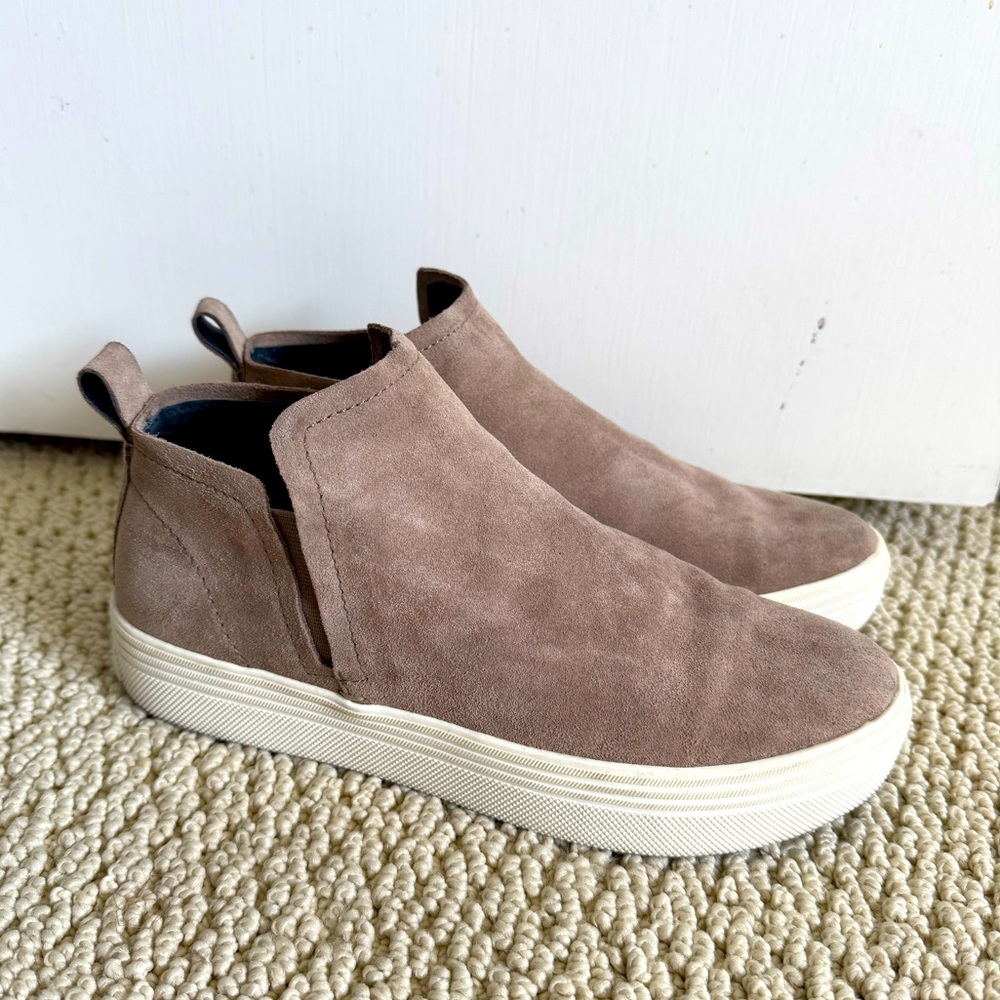 Dolce Vita Beige Booties